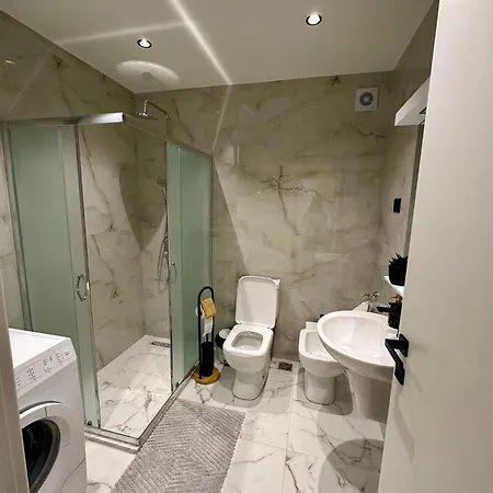 Irni Apartament Tirana